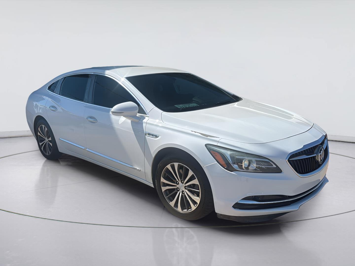 Summit White 2018 Buick LaCrosse Sedan Front-Wheel Drive 9-Speed Automatic