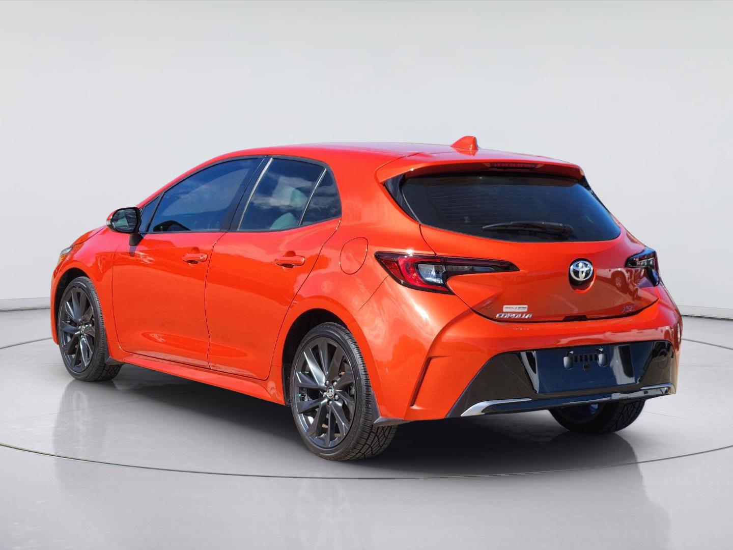 Used 2024 Inferno Toyota XSE image 4