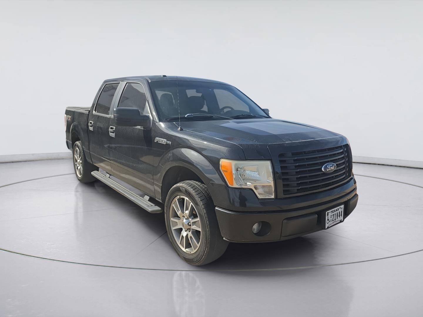 Tuxedo Black Metallic 2014 Ford F-150 Pickup Truck 4X2 6-Speed Automatic