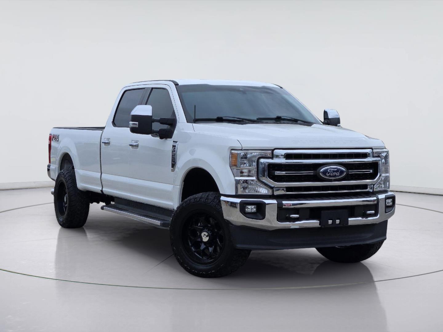 2022 Ford F-250 Super Duty Lariat Crew Cab 4WD