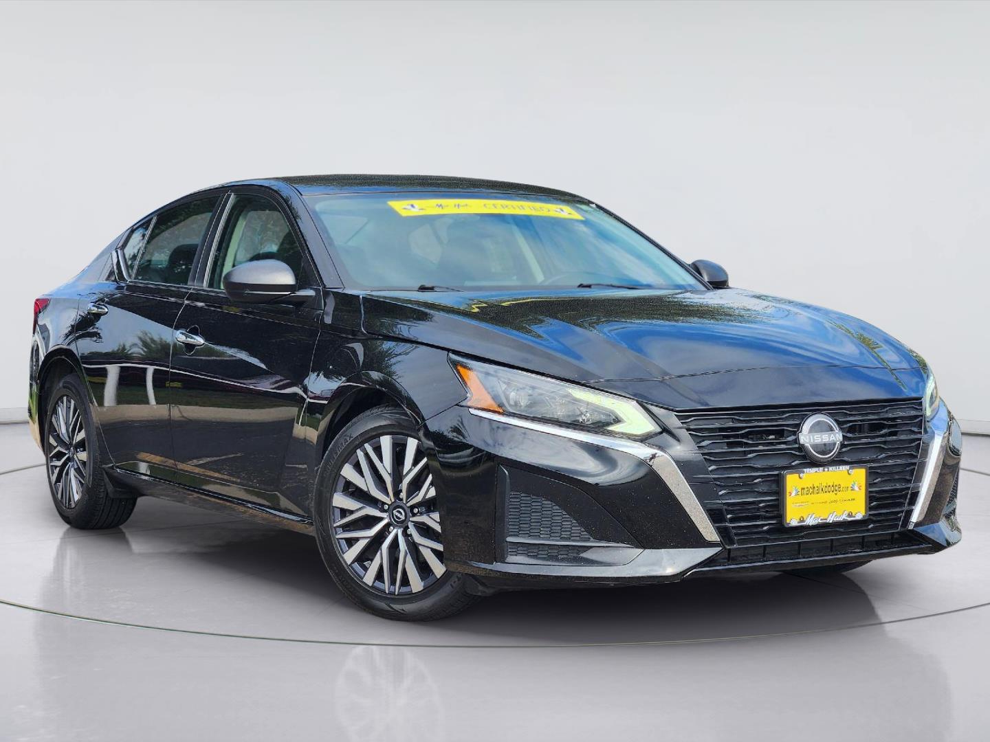 Super Black 2024 Nissan Altima Sedan Front-Wheel Drive Continuously Variable Transmission