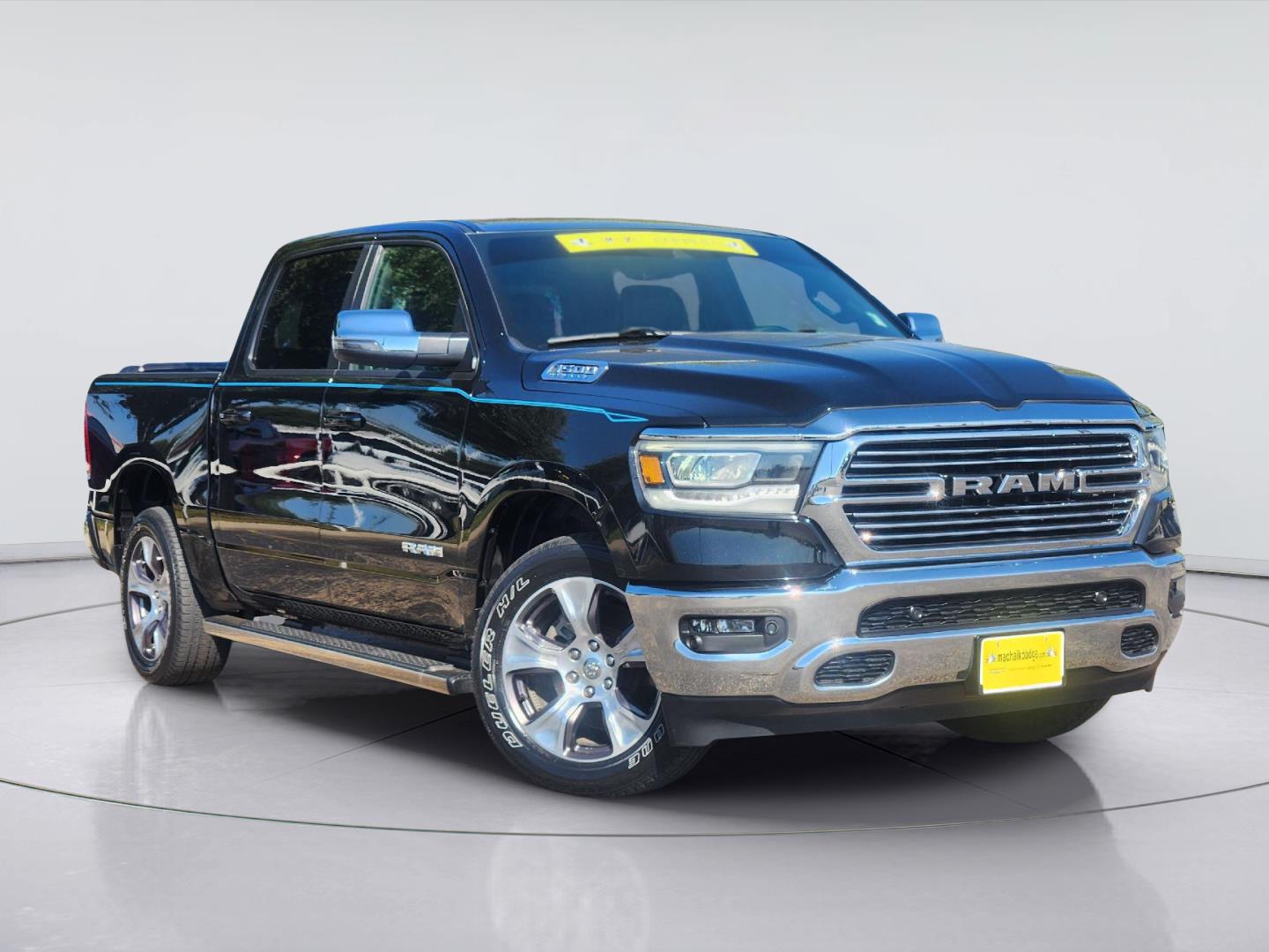 2023 RAM 1500 Laramie Crew Cab 4WD