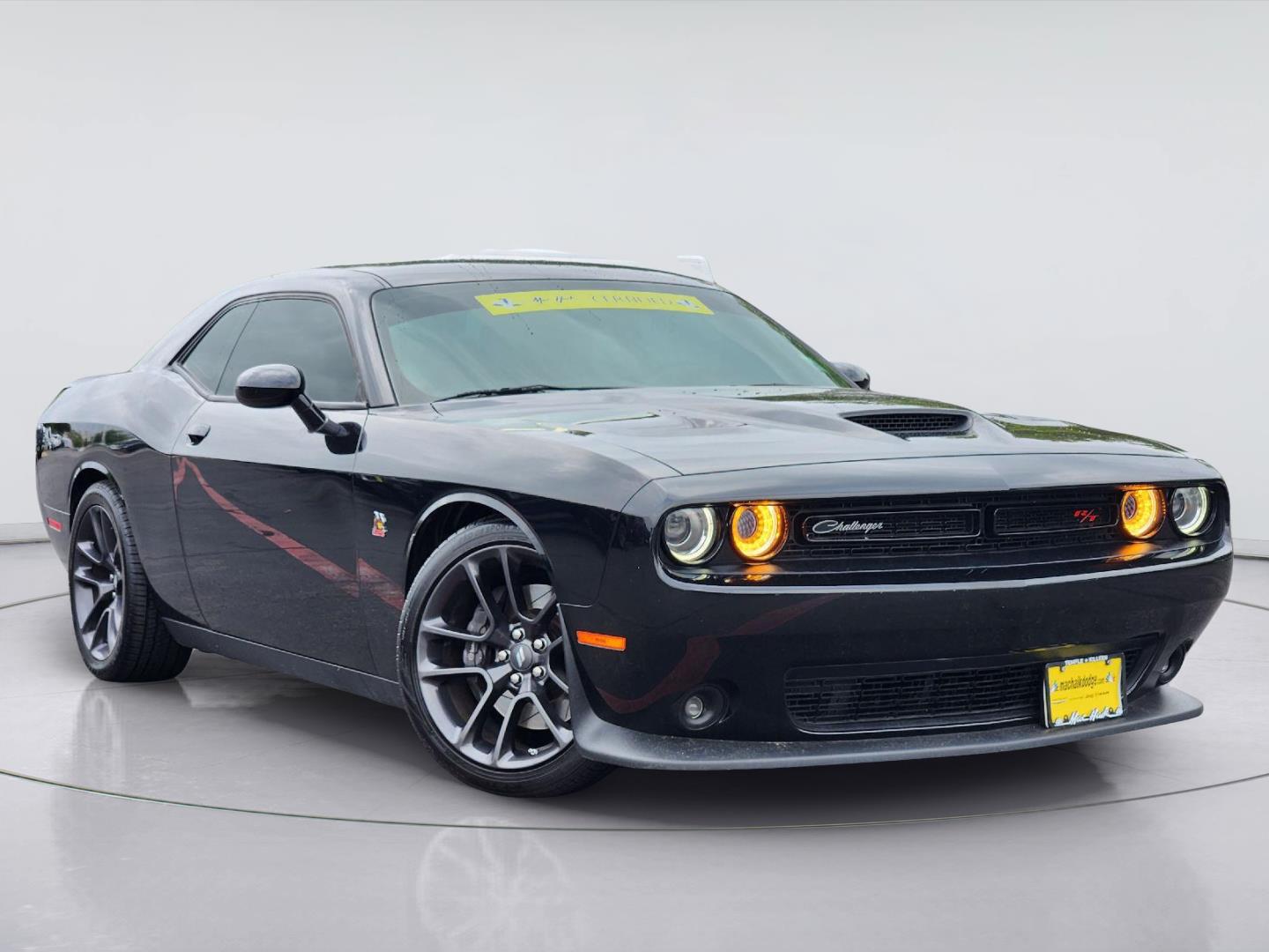 Pitch Black Clearcoat 2021 Dodge Challenger Coupe Rear-Wheel Drive 8-Speed Automatic