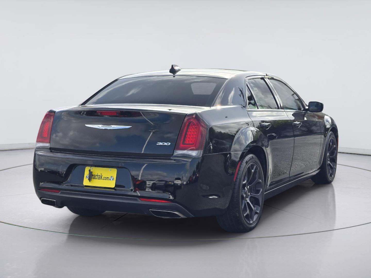 2019 Chrysler 300 Touring at Mac Haik CDJR North Houston