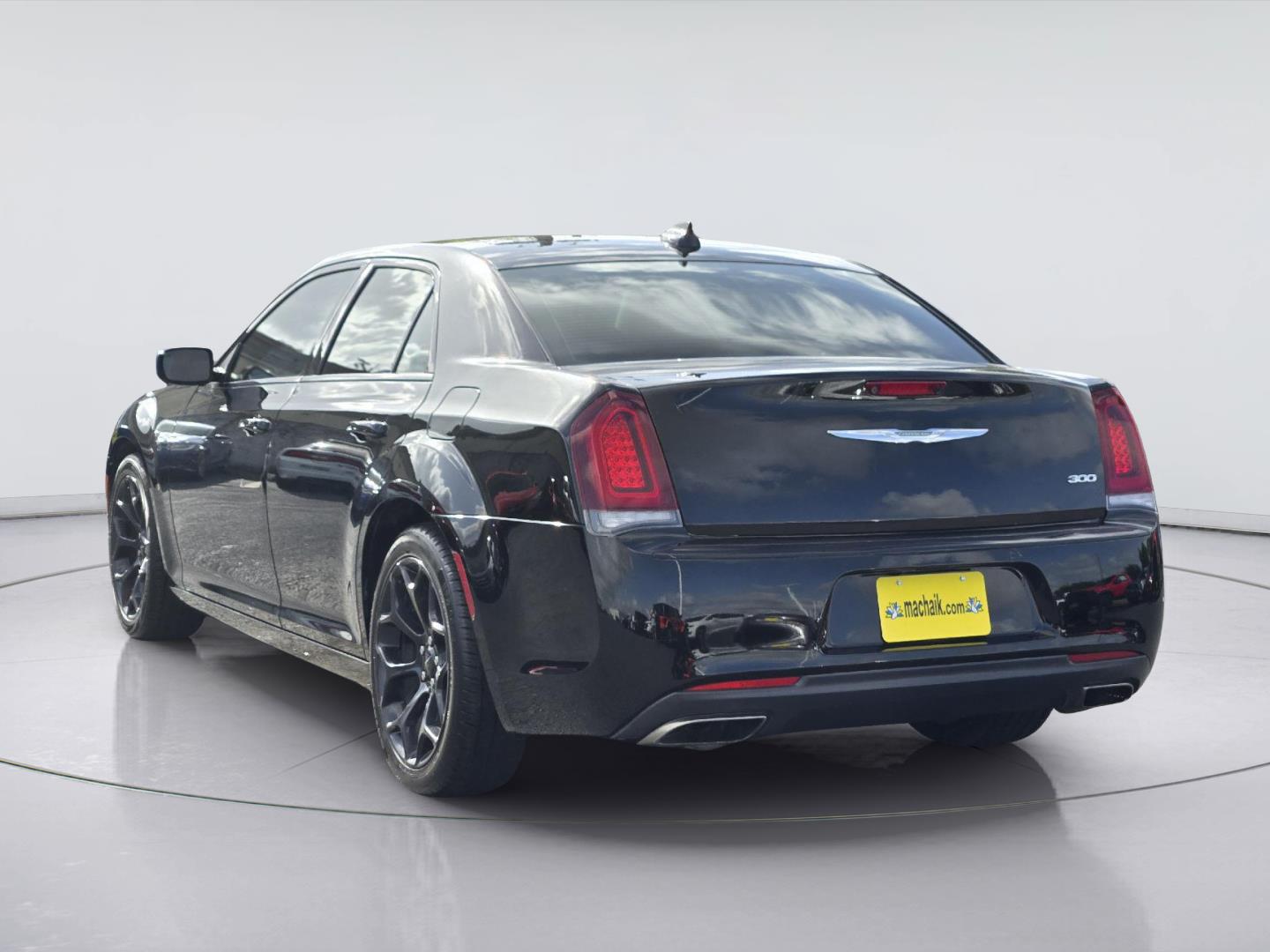 2019 Chrysler 300 Touring at Mac Haik CDJR North Houston