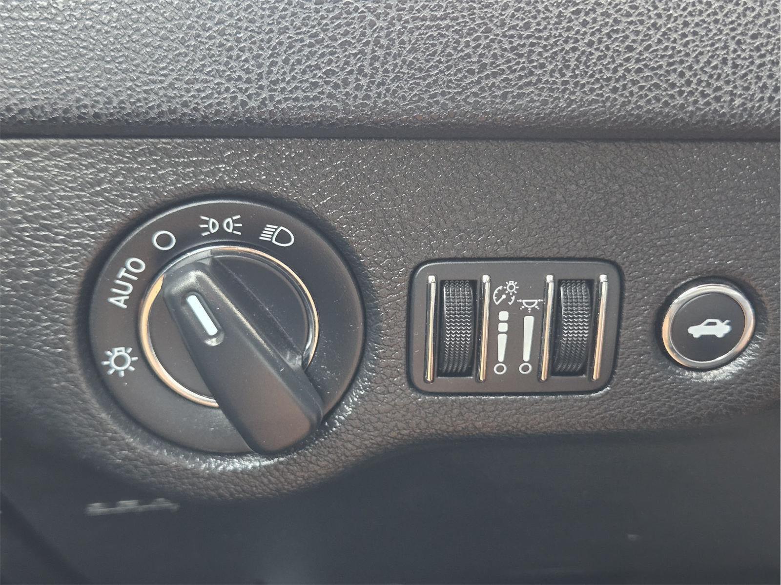 2019 Chrysler 300 Touring at Mac Haik CDJR North Houston