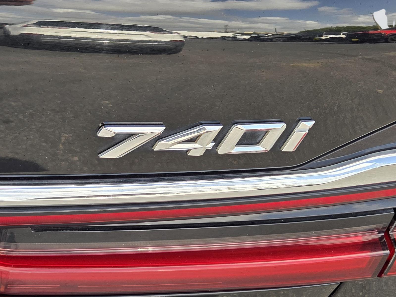2022 BMW 7 Series 740i - 8