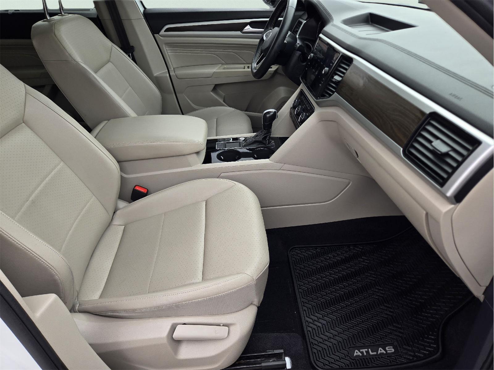 2022 Volkswagen Atlas 2.0T SE w/Technology at AutoNation Chevrolet Gulf Fwy