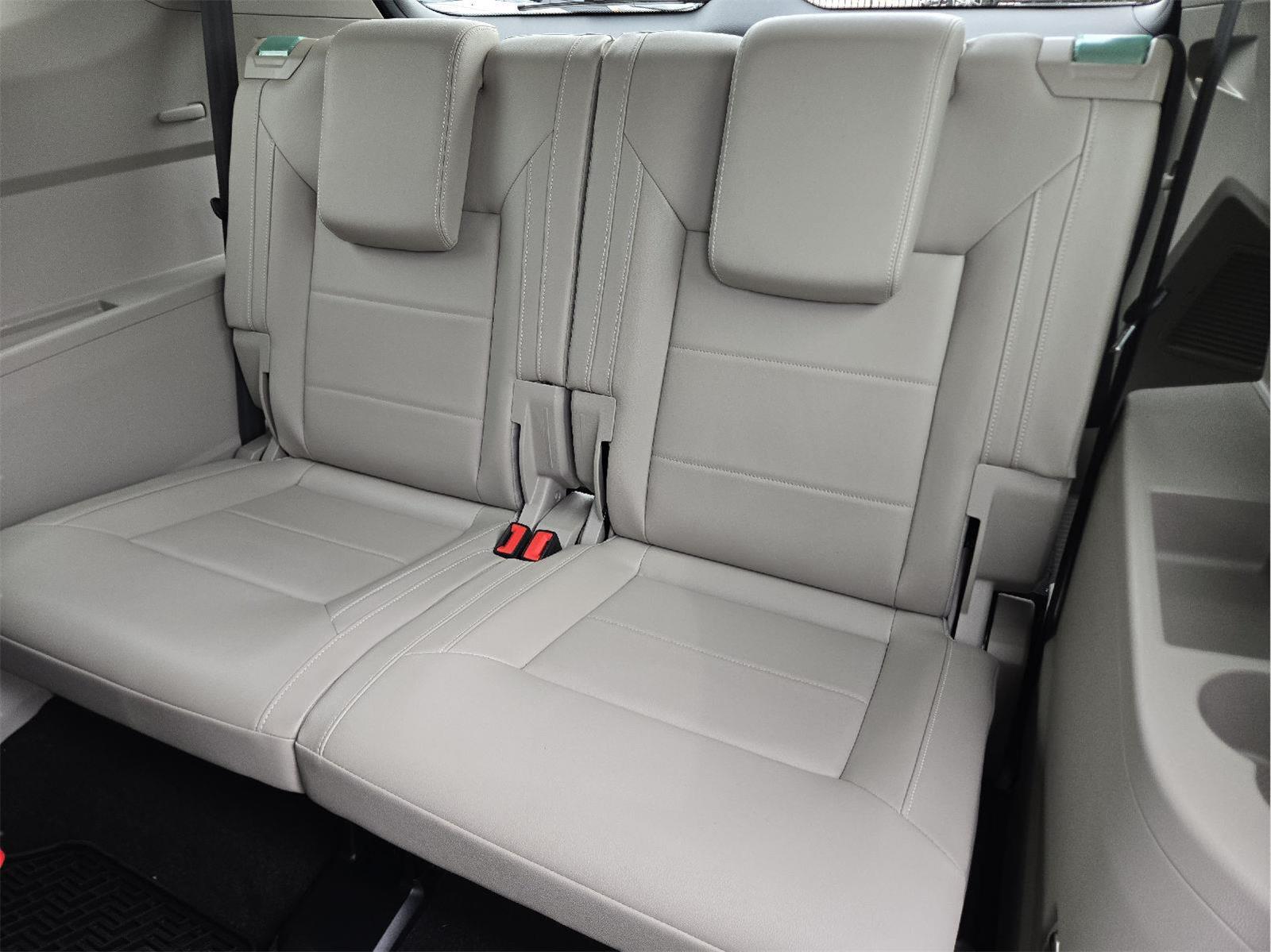 2022 Volkswagen Atlas 2.0T SE w/Technology at AutoNation Chevrolet Gulf Fwy