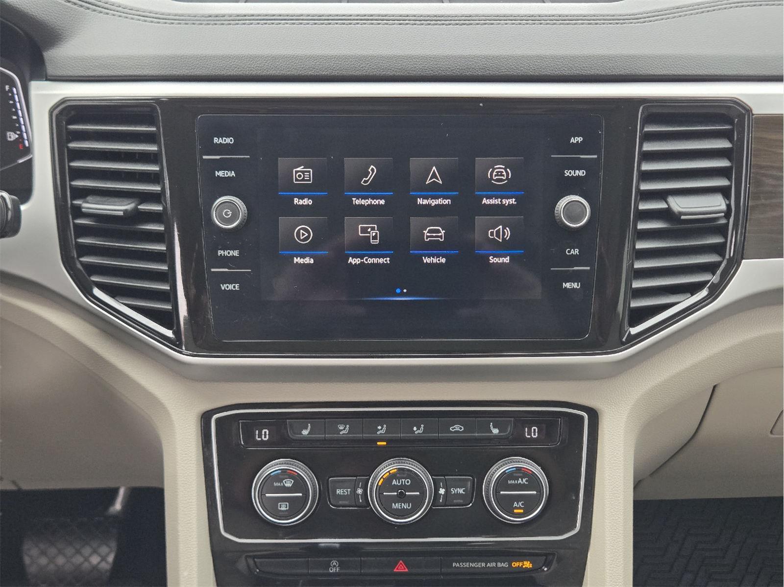 2022 Volkswagen Atlas 2.0T SE w/Technology at AutoNation Chevrolet Gulf Fwy