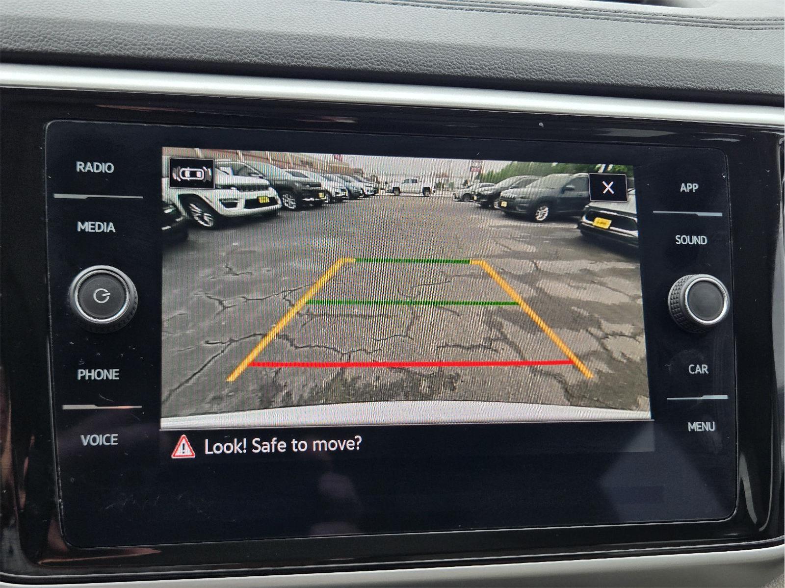 2022 Volkswagen Atlas 2.0T SE w/Technology at AutoNation Chevrolet Gulf Fwy