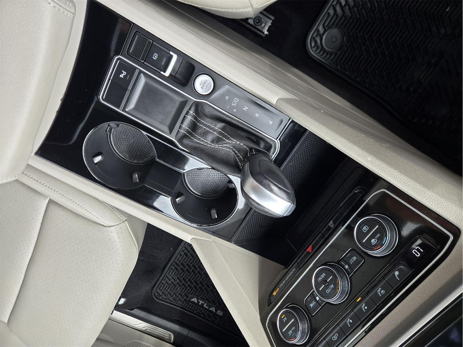 2022 Volkswagen Atlas 2.0T SE w/Technology at AutoNation Chevrolet Gulf Fwy