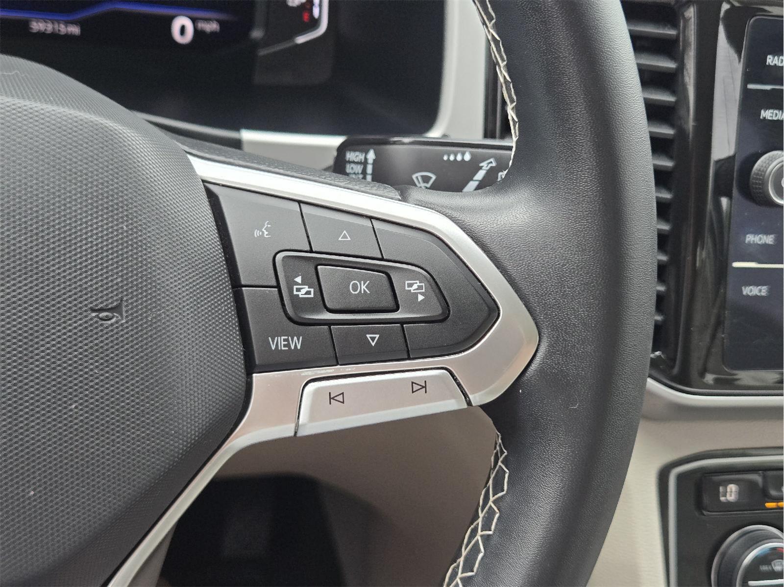 2022 Volkswagen Atlas 2.0T SE w/Technology at AutoNation Chevrolet Gulf Fwy