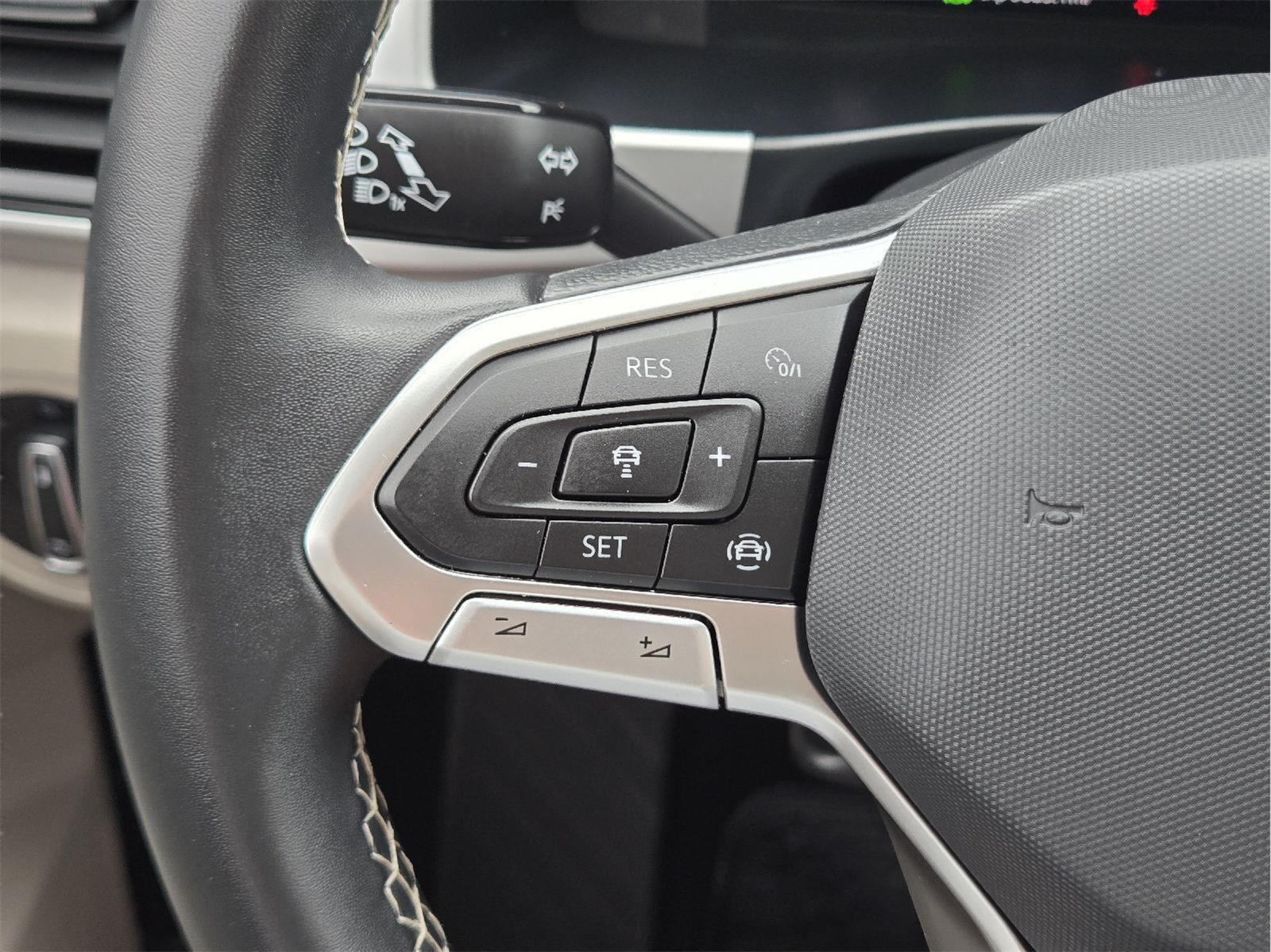 2022 Volkswagen Atlas 2.0T SE w/Technology at AutoNation Chevrolet Gulf Fwy