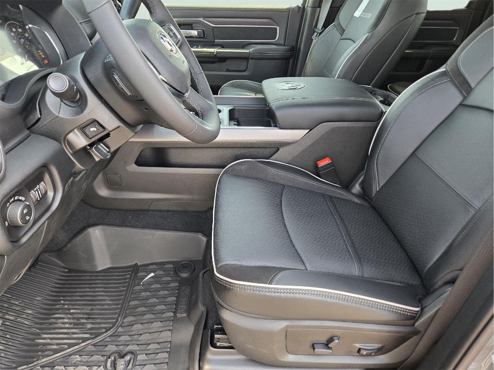 2026 Ram 3500 Laramie - 6