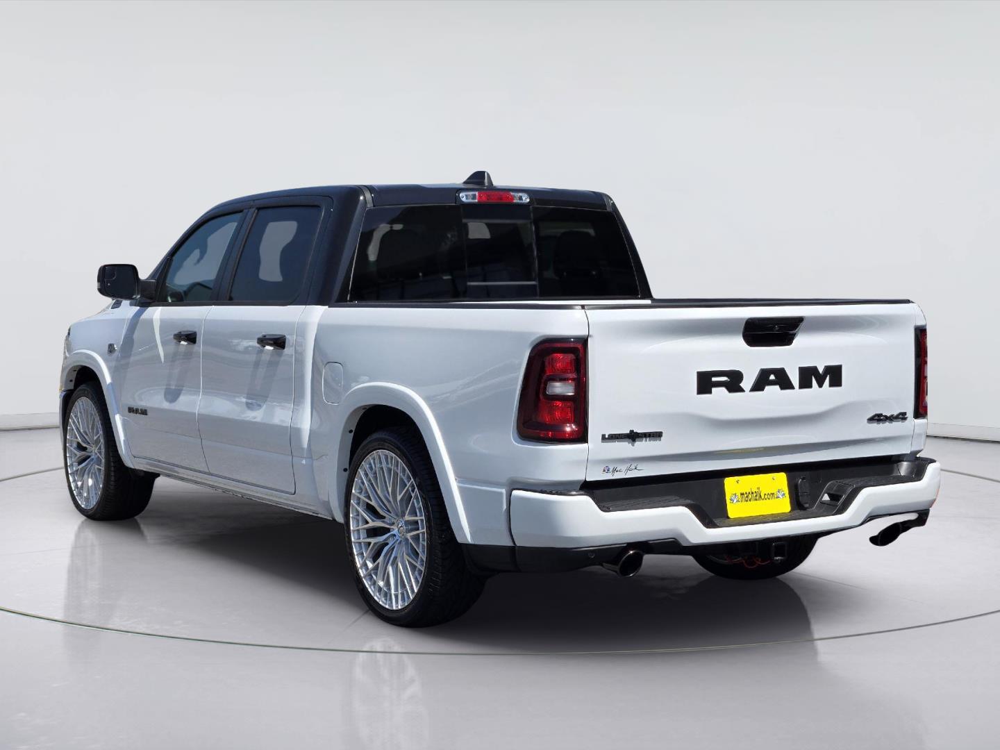 2026 Ram 1500 photo 4 of 17