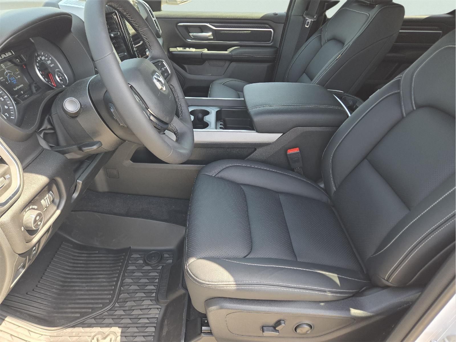 2026 Ram 1500 photo 8 of 17