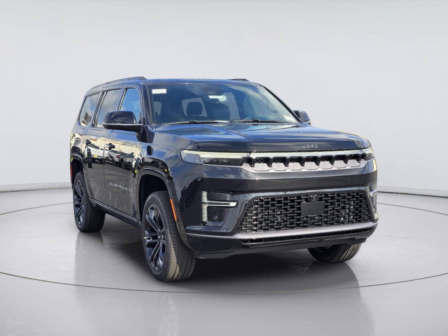 2026 Jeep Grand Wagoneer photo 2 of 15