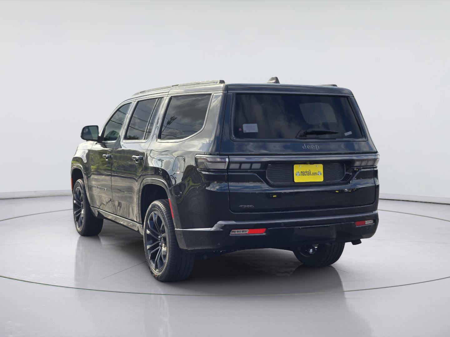 2026 Jeep Grand Wagoneer photo 4 of 15