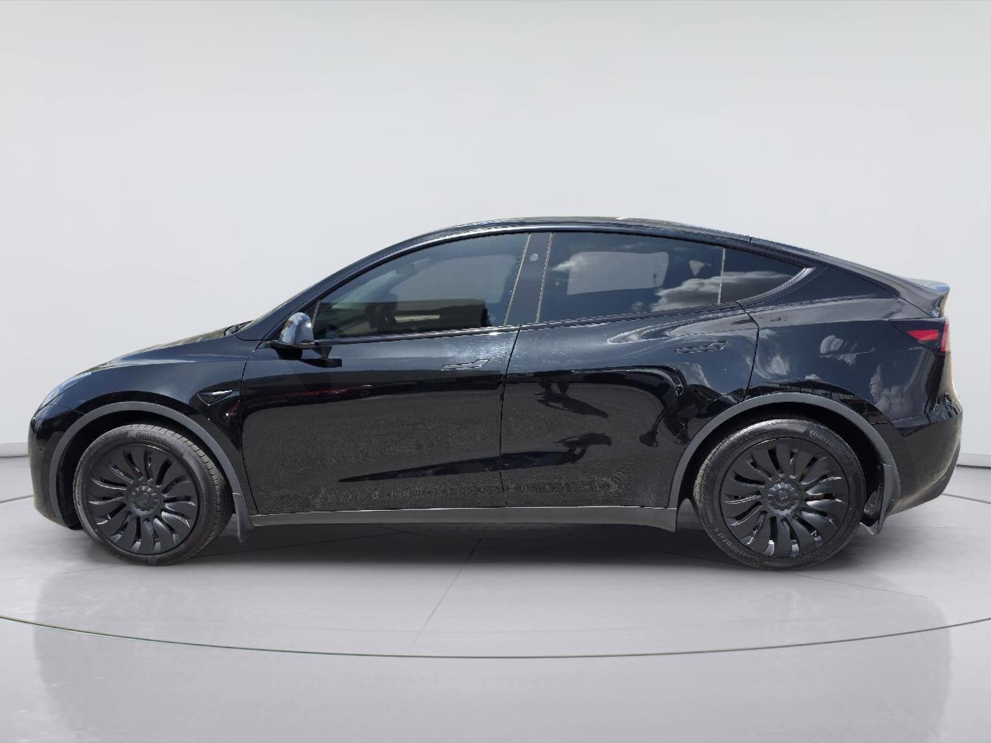2023 Tesla Model Y Long Range - 6