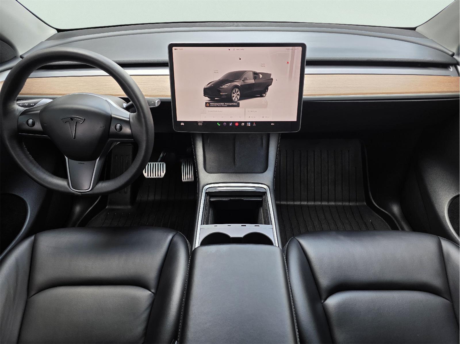 2023 Tesla Model Y Long Range - 10