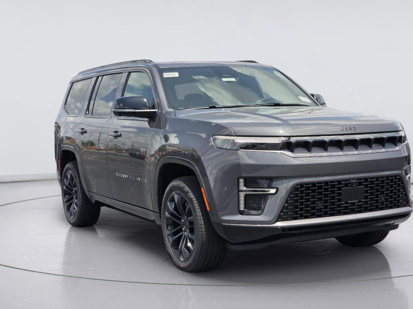 2026 Jeep Grand Wagoneer photo 2 of 18