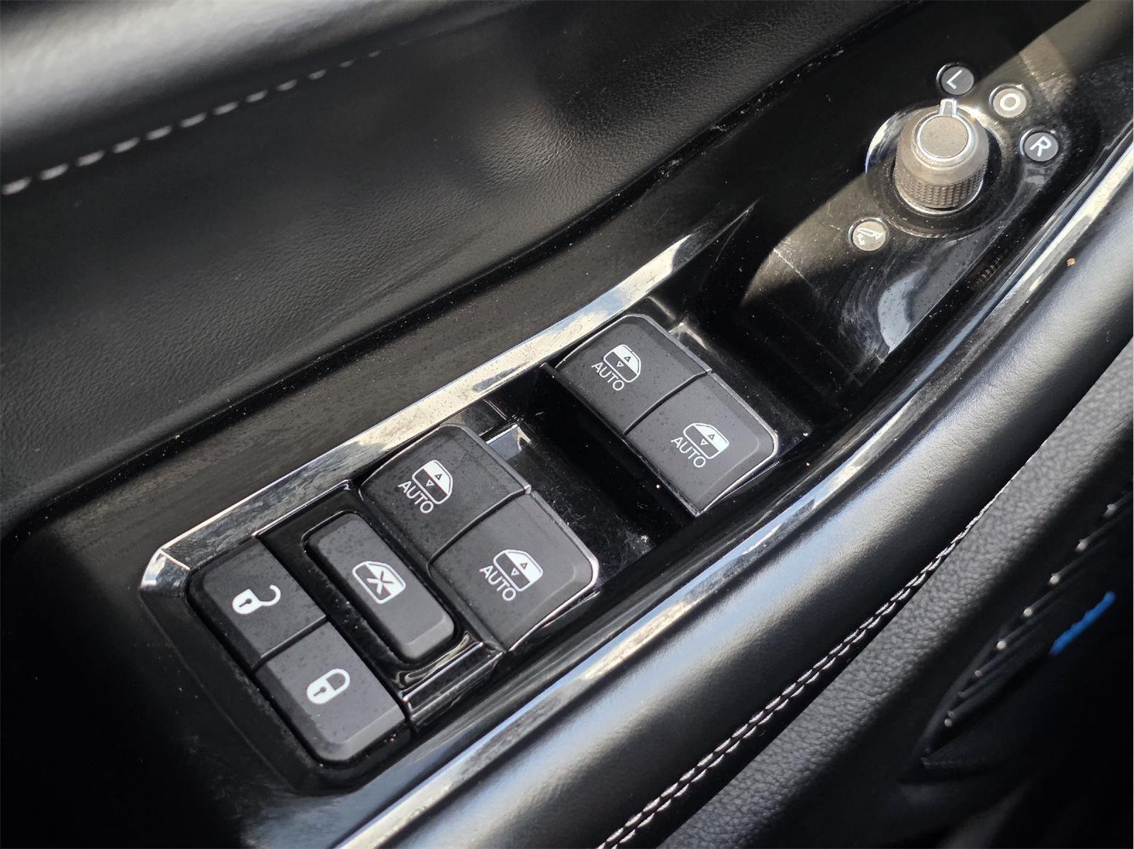 2022 Jeep Grand Cherokee L Overland at AutoNation Chevrolet Gulf Fwy