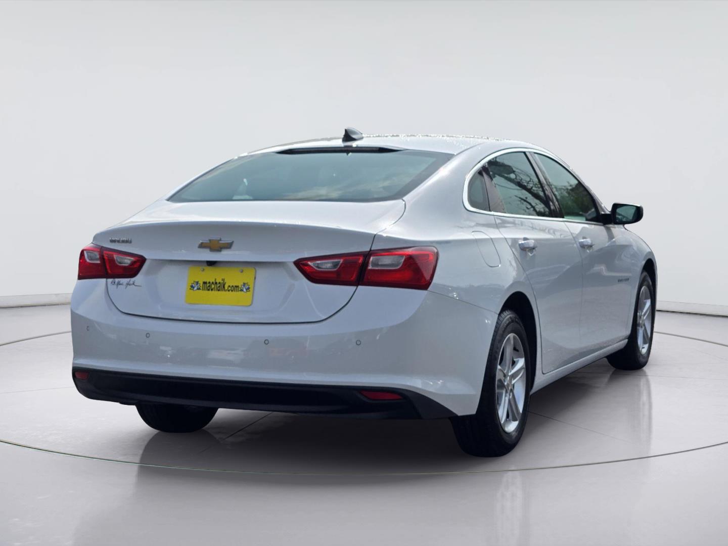 2024 Chevrolet Malibu LS - 3