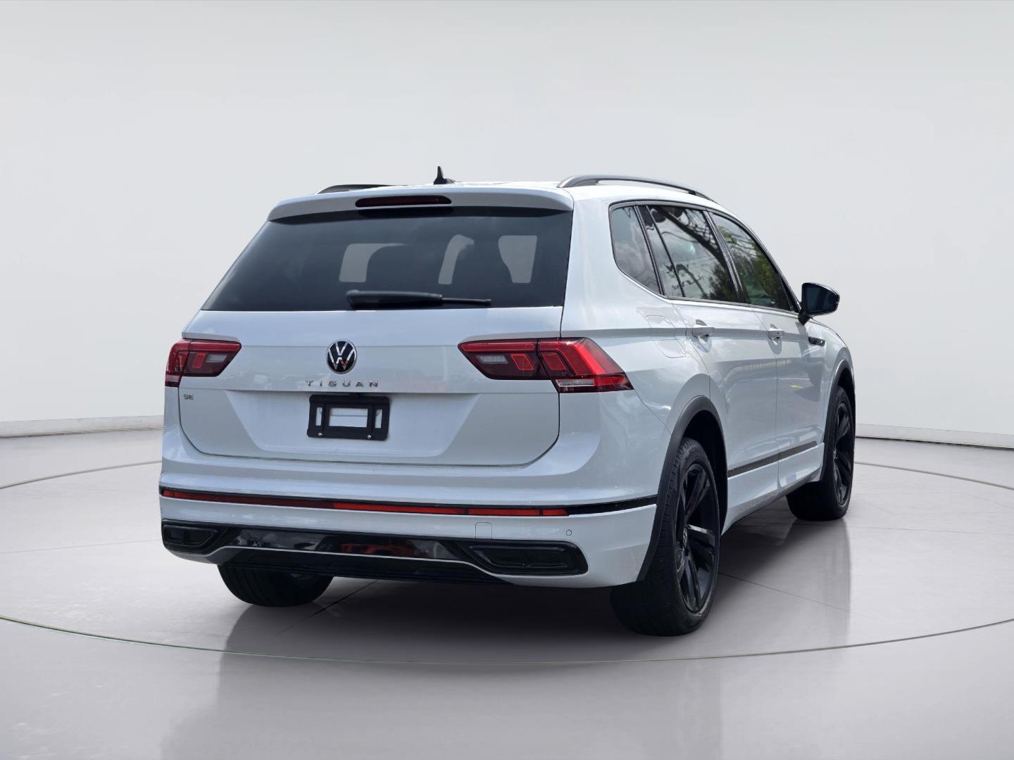 2023 Volkswagen Tiguan SE R-Line Black at AutoNation USA Katy