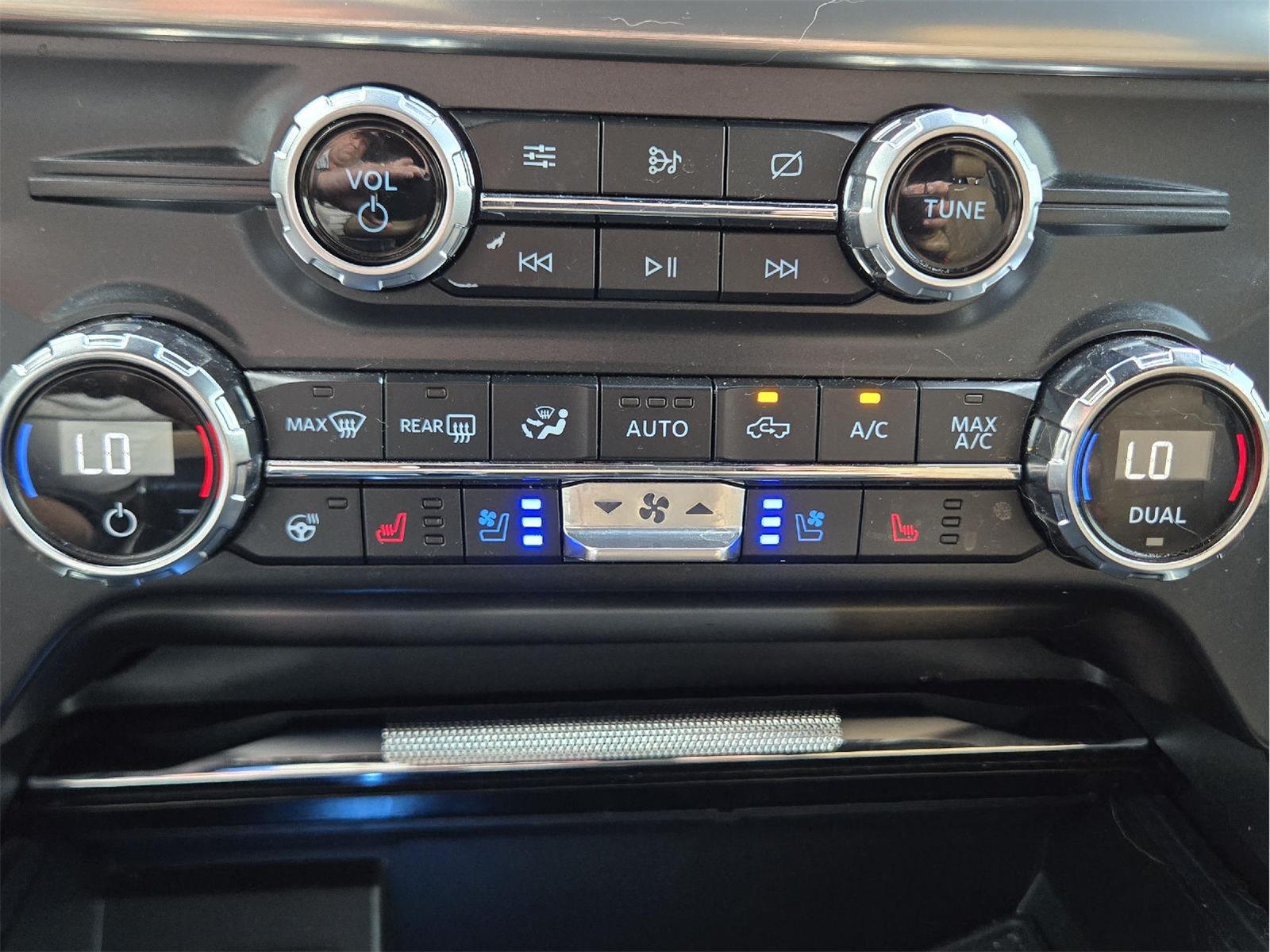 2021 Ford F-150 LARIAT at Mac Haik CDJR North Houston