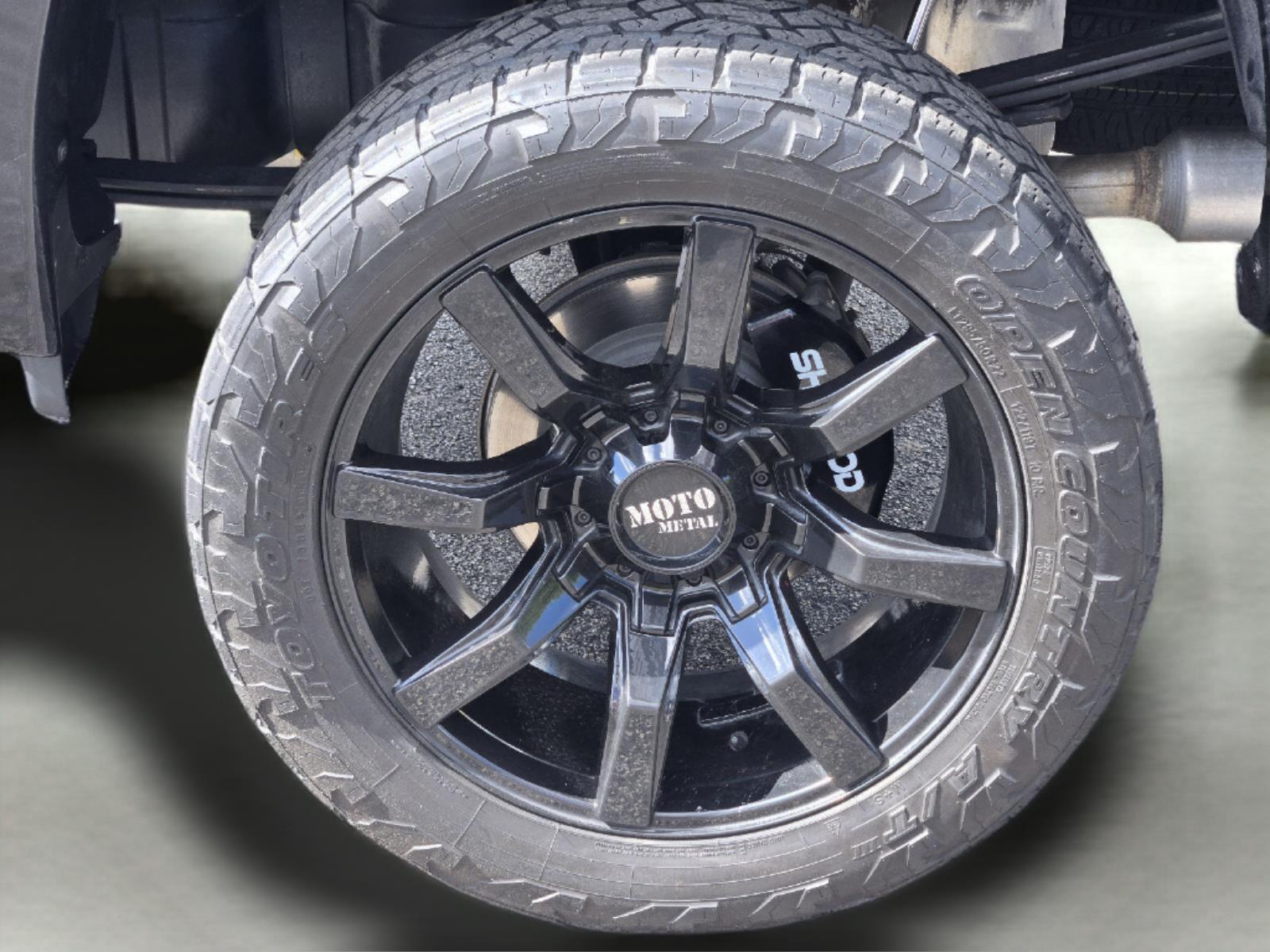 2023 Chevrolet Silverado 1500 RST - 7