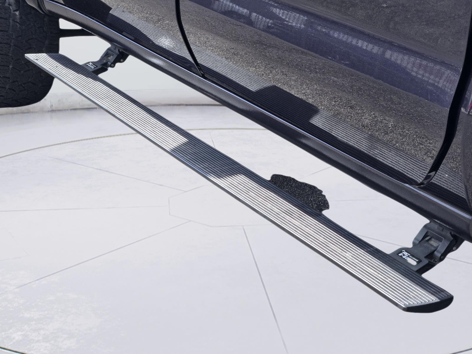 2023 Chevrolet Silverado 1500 RST - 8