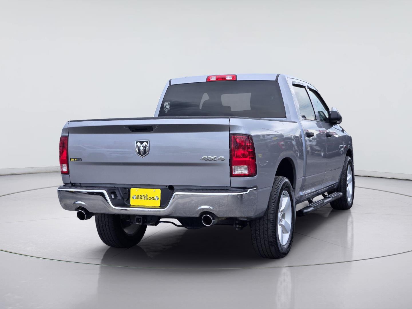2024 Ram 1500 Classic Tradesman - 3