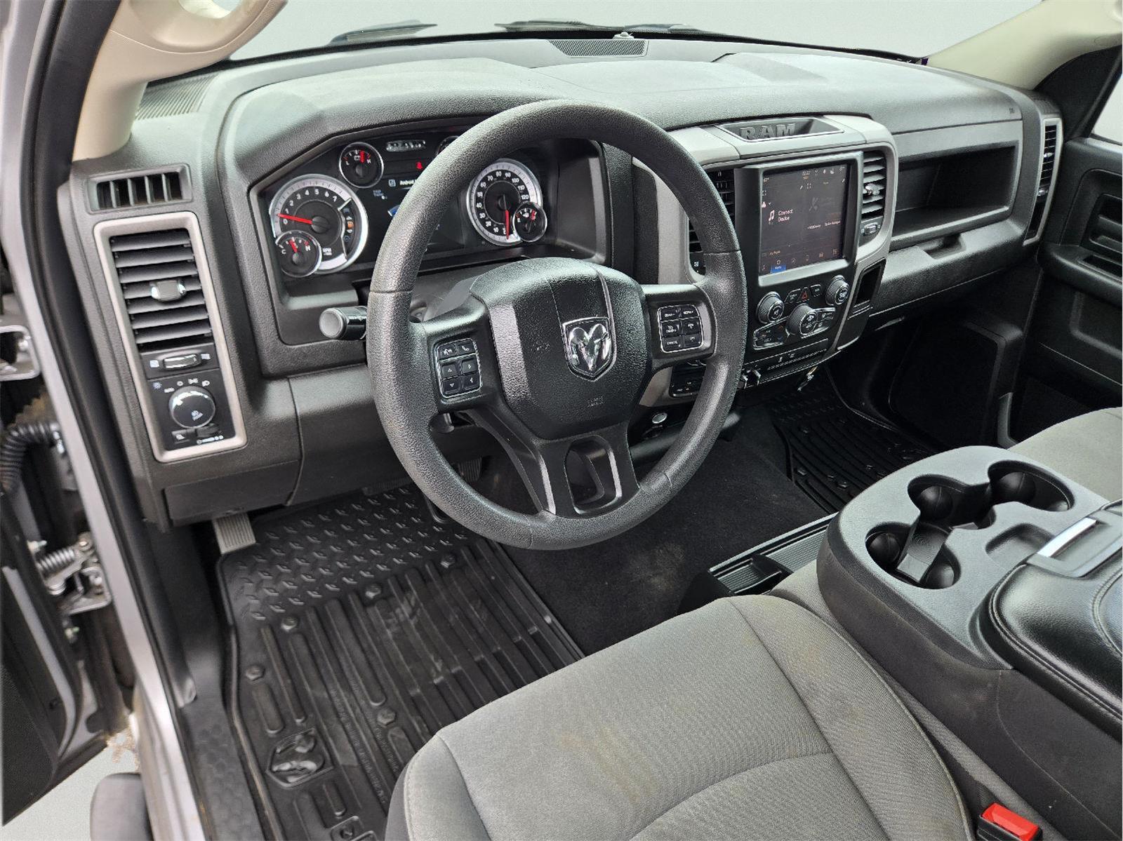 2024 Ram 1500 Classic Tradesman - 8