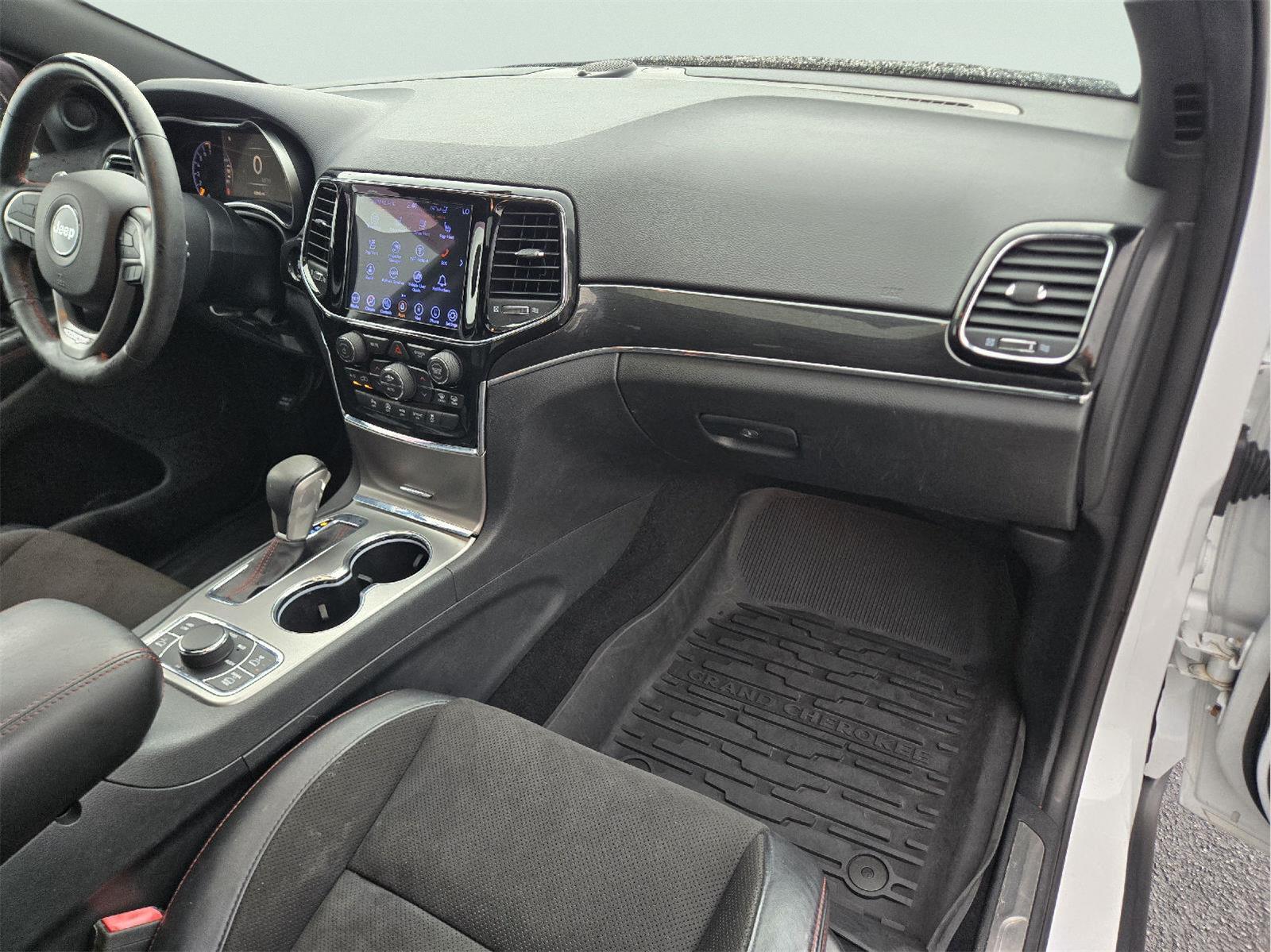 2020 JEEP GRAND CHEROKEE TRLHWK - 9