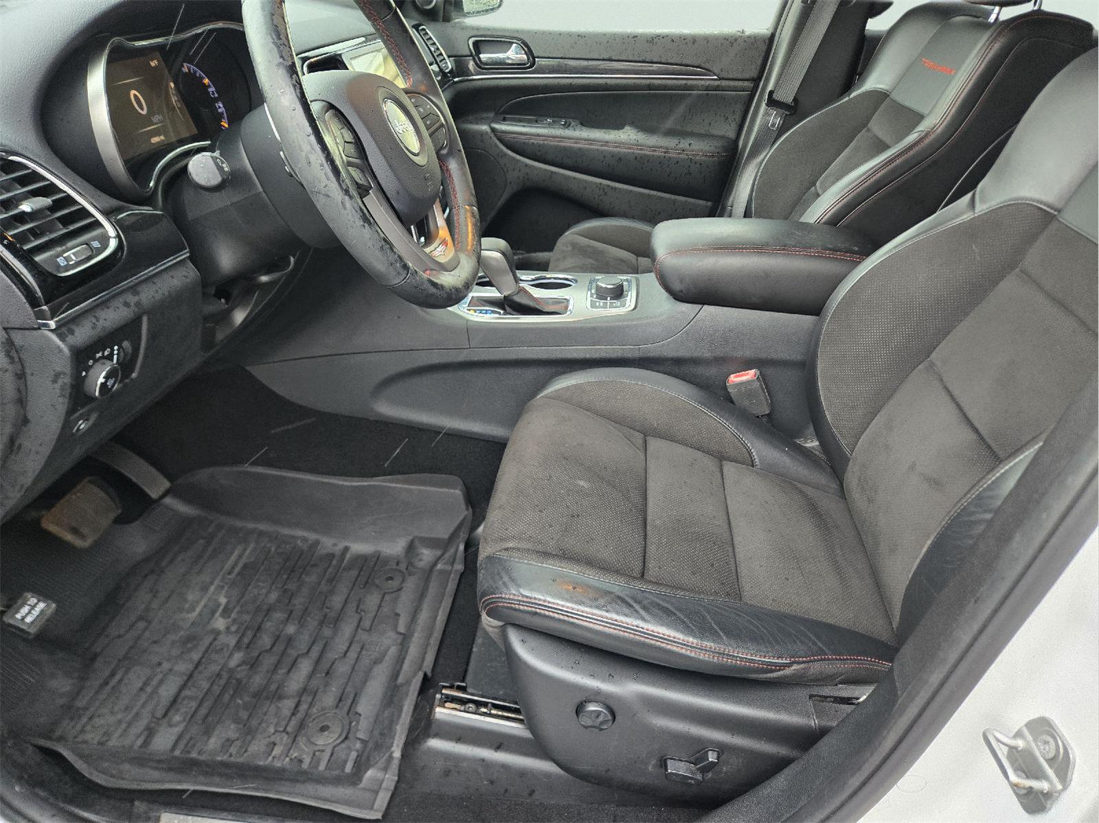 2020 JEEP GRAND CHEROKEE TRLHWK - 10