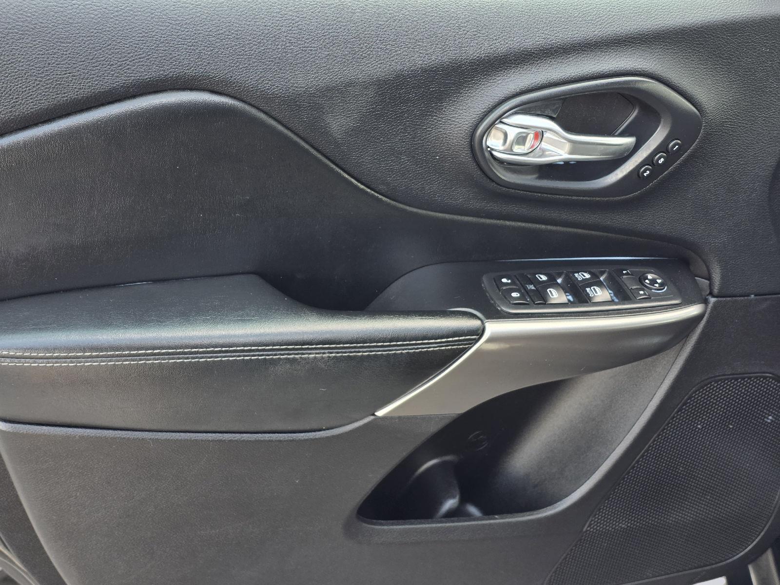 2020 Jeep Cherokee Limited at Auto Boutique Texas