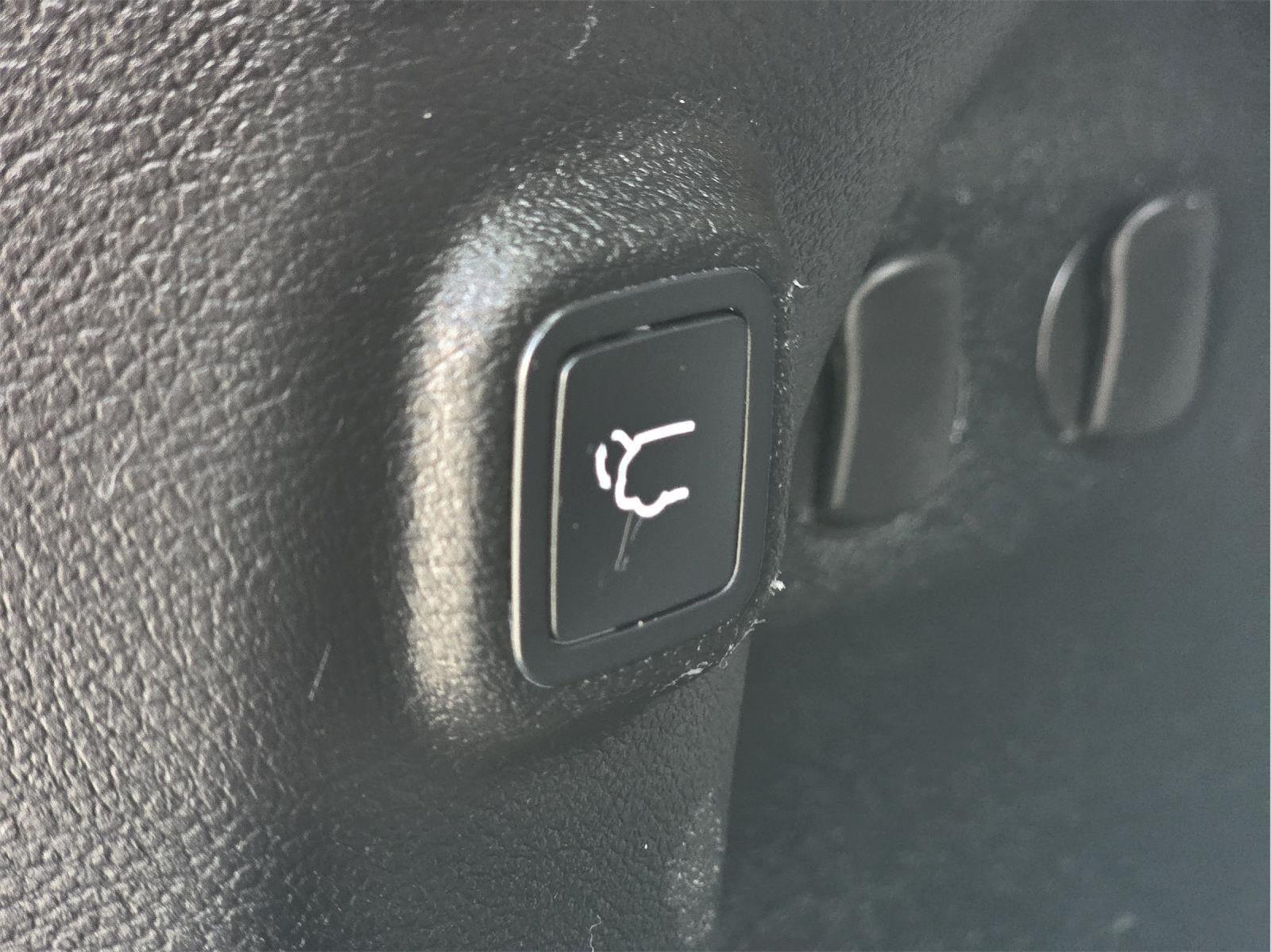 2020 Jeep Cherokee Limited at Auto Boutique Texas