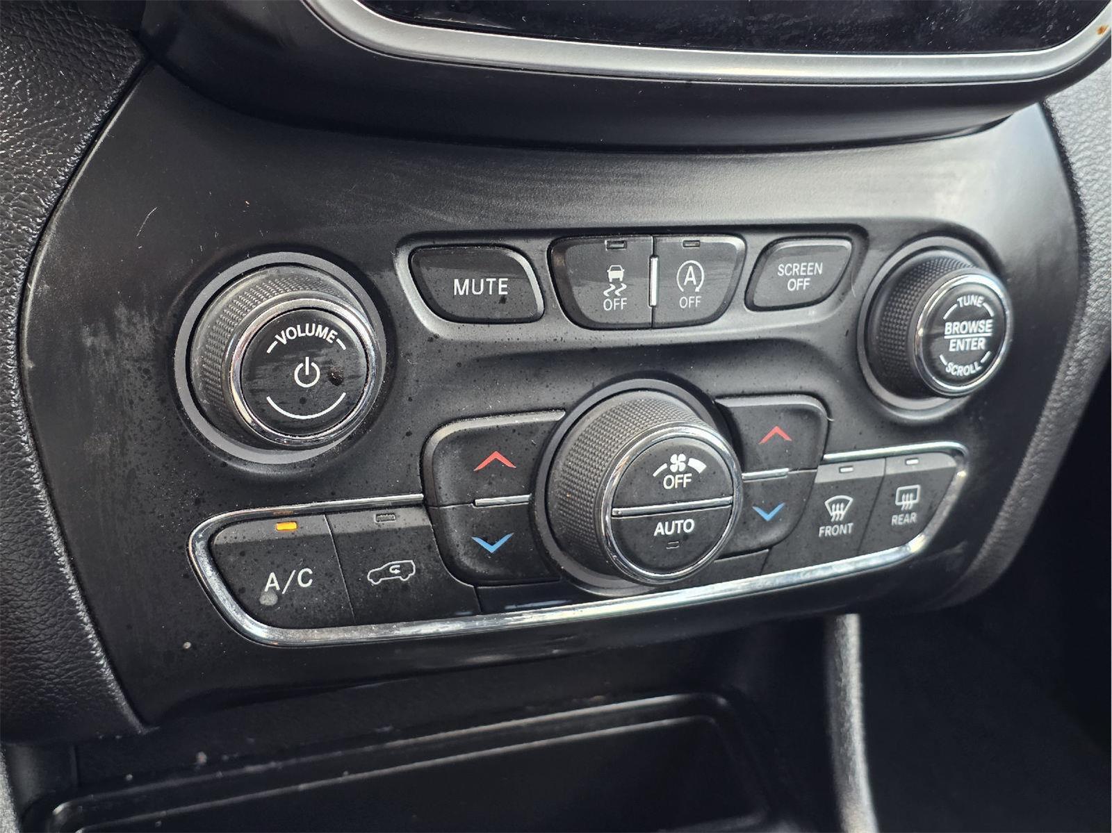 2020 Jeep Cherokee Limited at Auto Boutique Texas