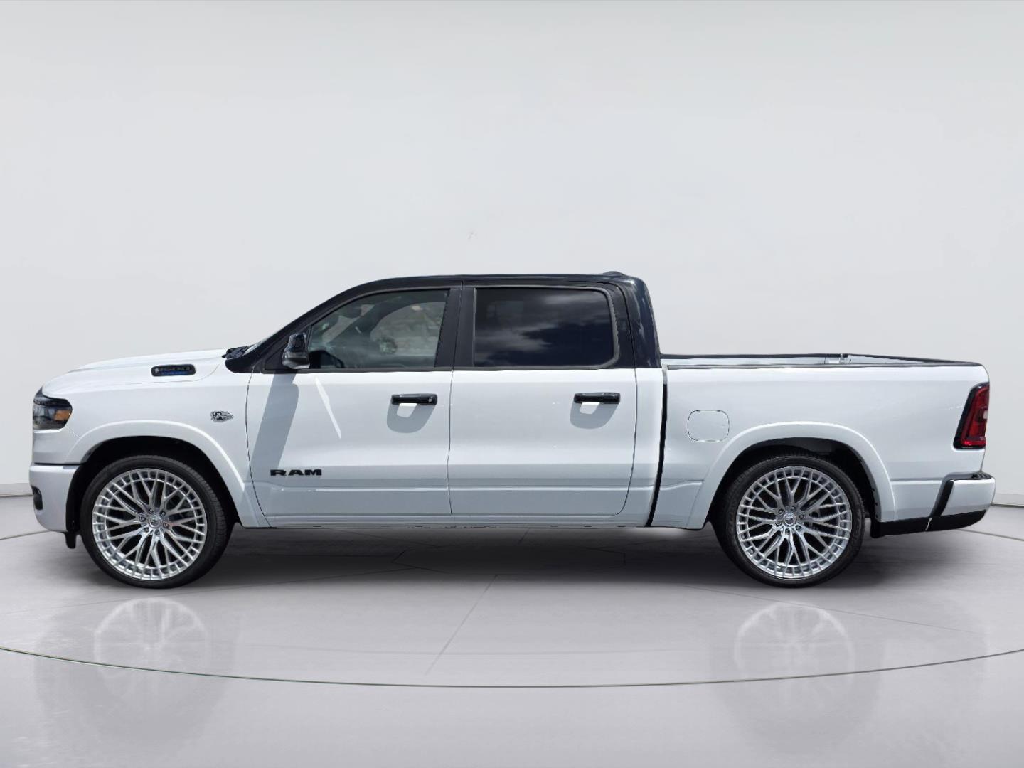 2026 Ram 1500 photo 5 of 17