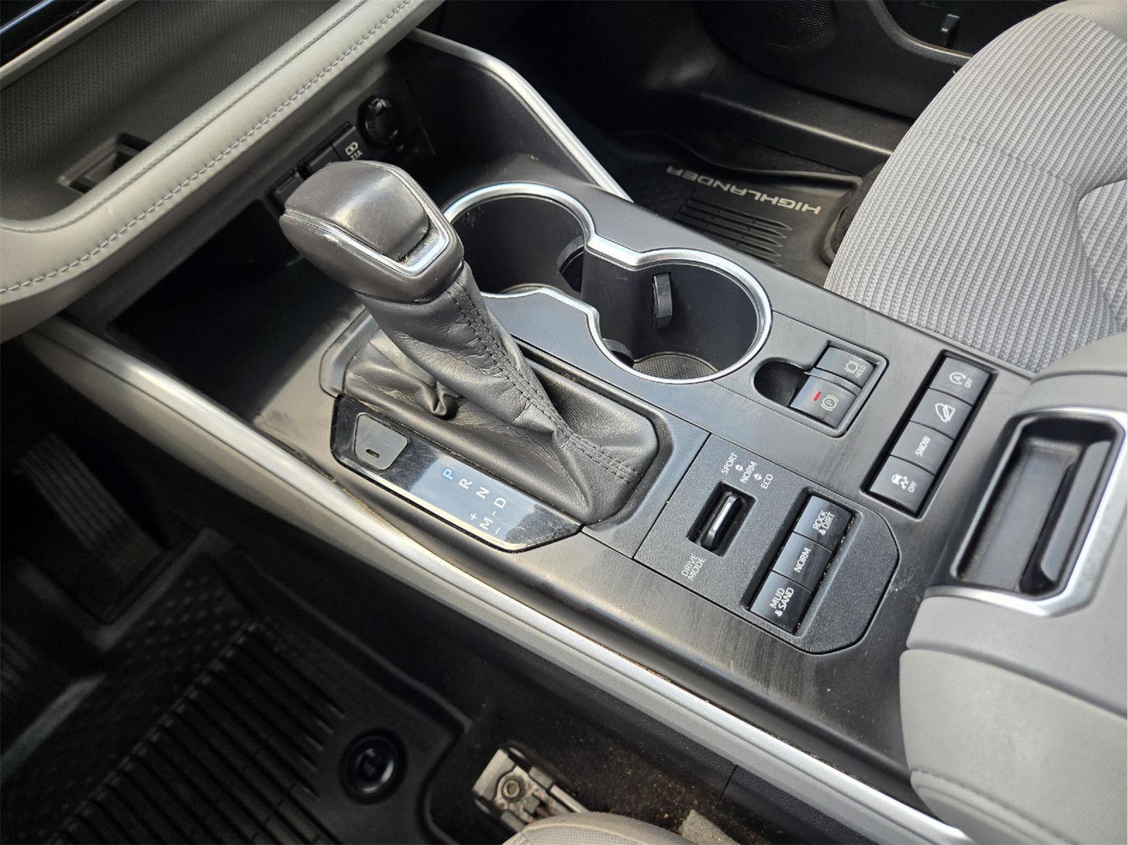 2020 Toyota Highlander LE at Group 1 Toyota Southwest
