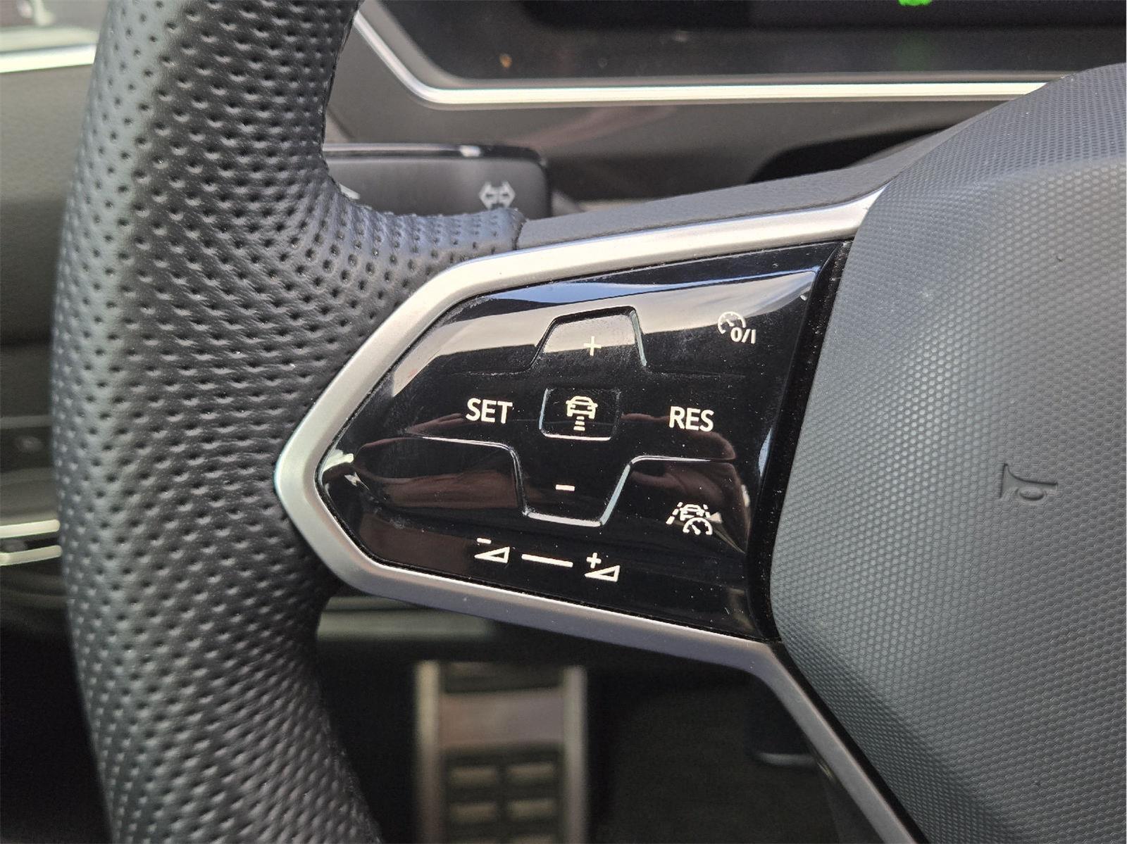 2022 Volkswagen Tiguan SE R-Line Black at Lexus Southwest Houston