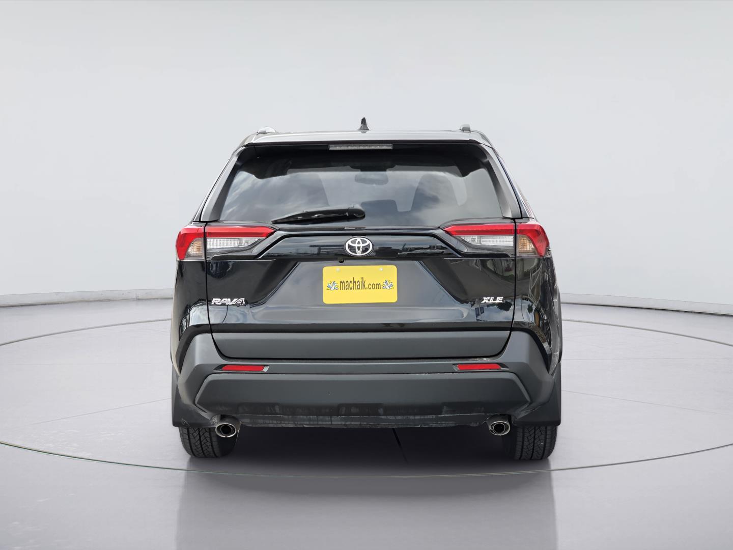 2021 Toyota RAV4 XLE - 4