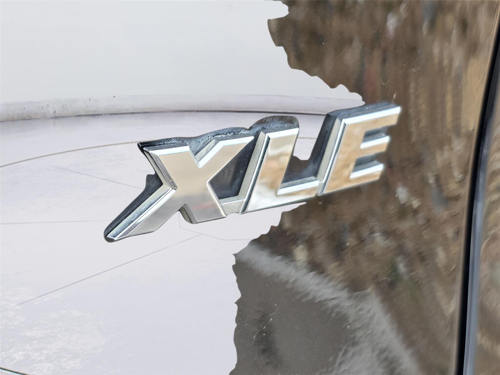 2021 Toyota RAV4 XLE - 9