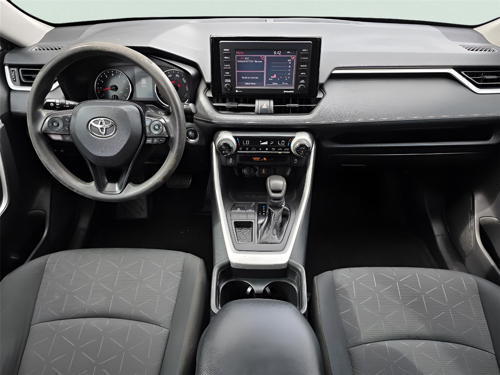 2021 Toyota RAV4 XLE - 11