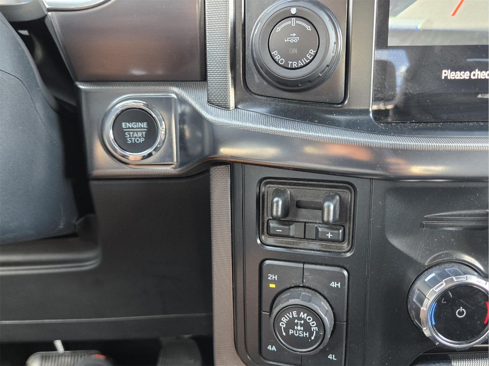 2025 Ford F-150 Platinum at Mac Haik CDJR North Houston