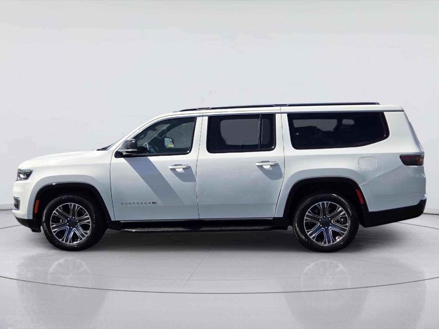 2024 Jeep Wagoneer L Series II - 6