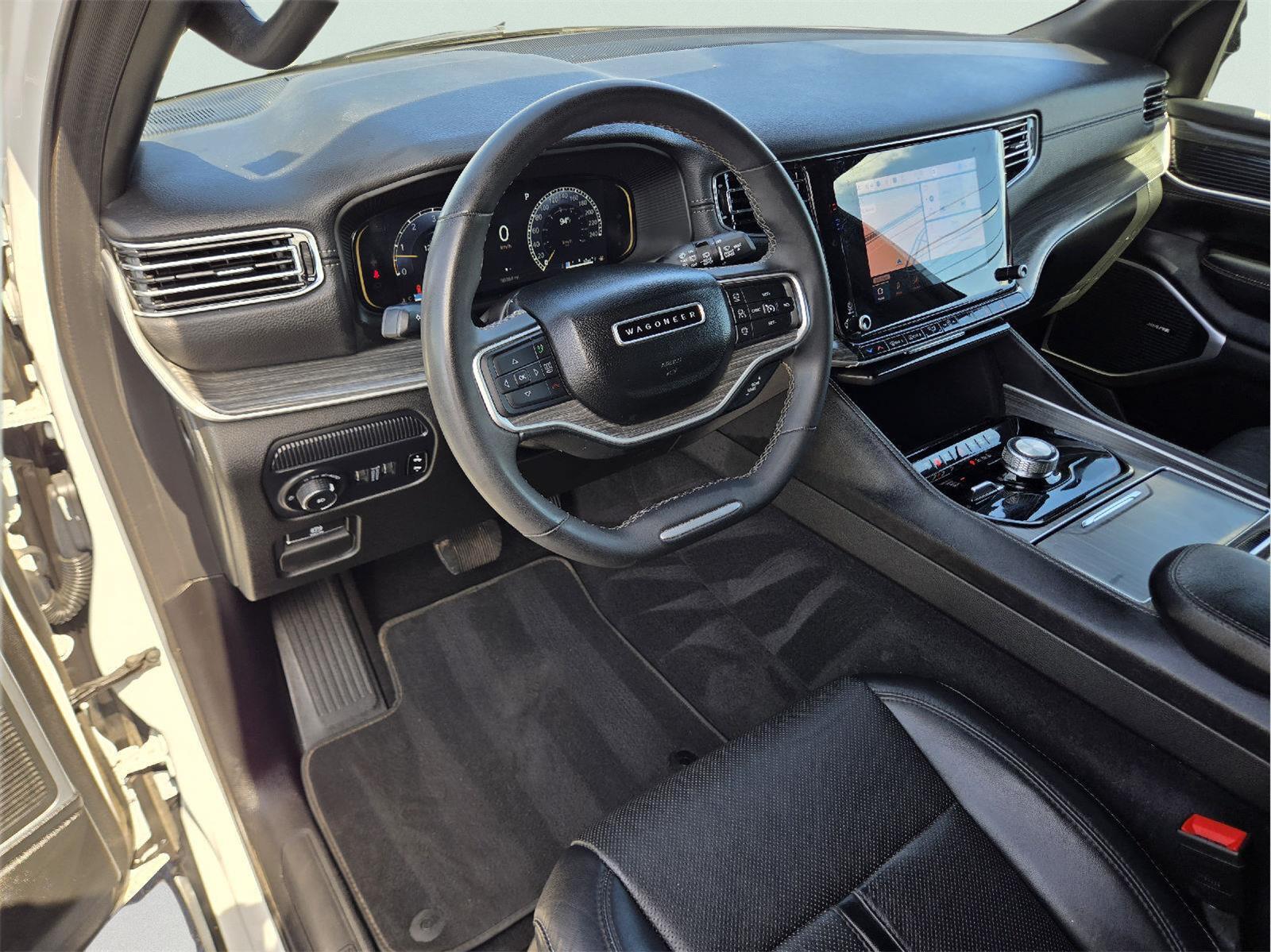 2024 Jeep Wagoneer L Series II - 8