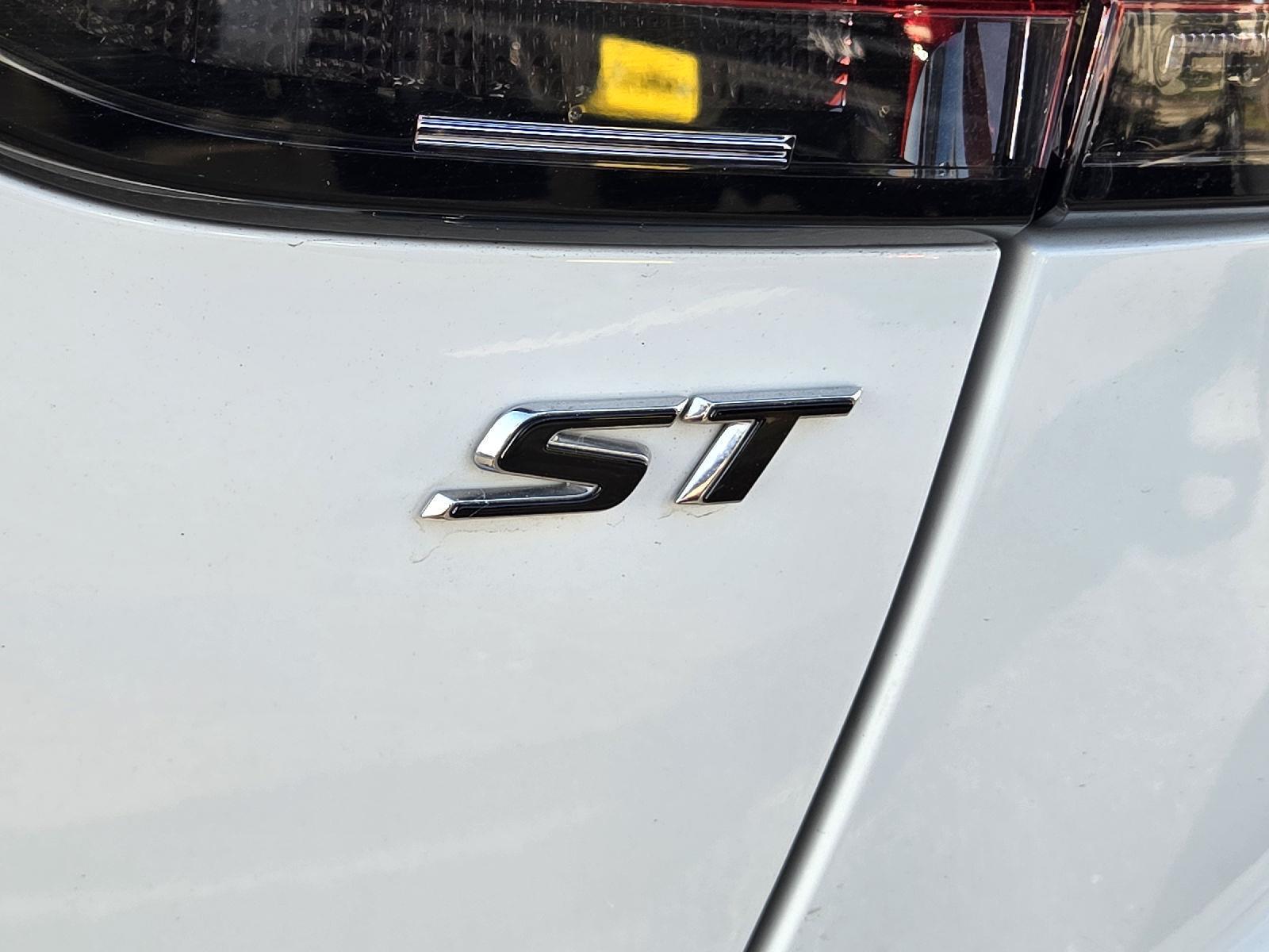 2023 Buick Envision photo 9 of 35