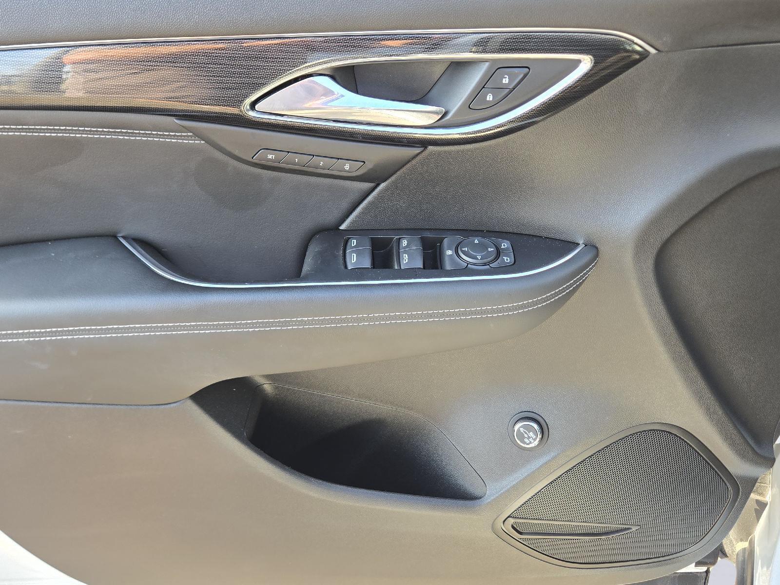 2023 Buick Envision photo 17 of 35